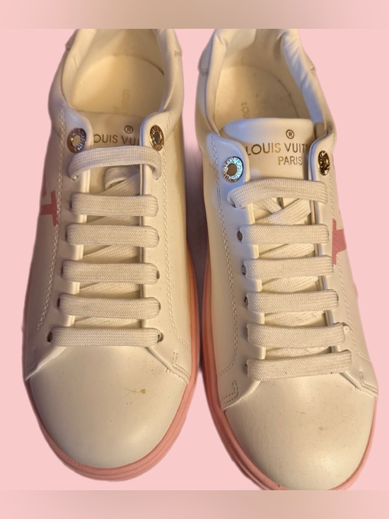 Louis Vuitton Shoes - Louis Vuitton White & Pink Women’s Low-Top Sneakers